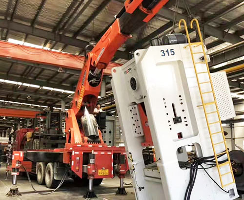 南明提升工作效率，选择优质折臂吊租赁服务