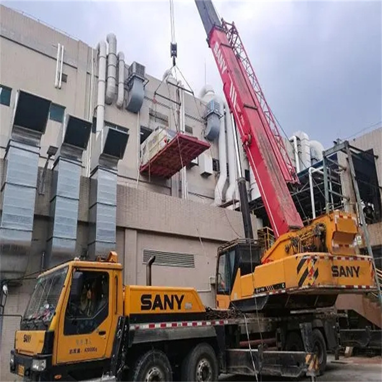 南明租赁大型汽车吊，助力工程项目高效进行