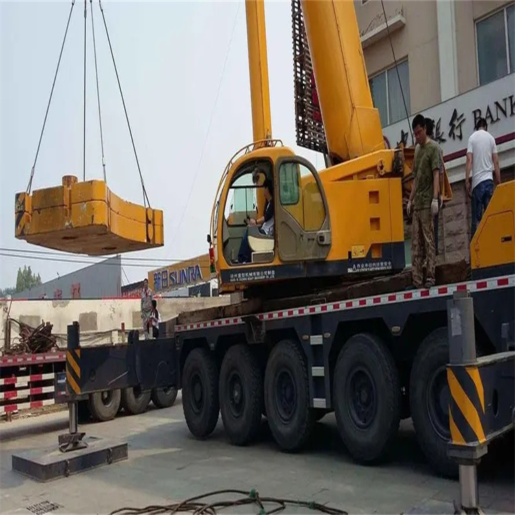 南明当地吊车出租|机器吊装|75吨|工厂搬迁服务